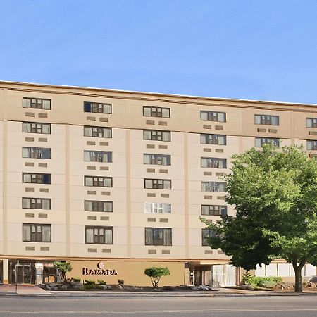 Ramada By Wyndham East Orange Hotel Exterior photo