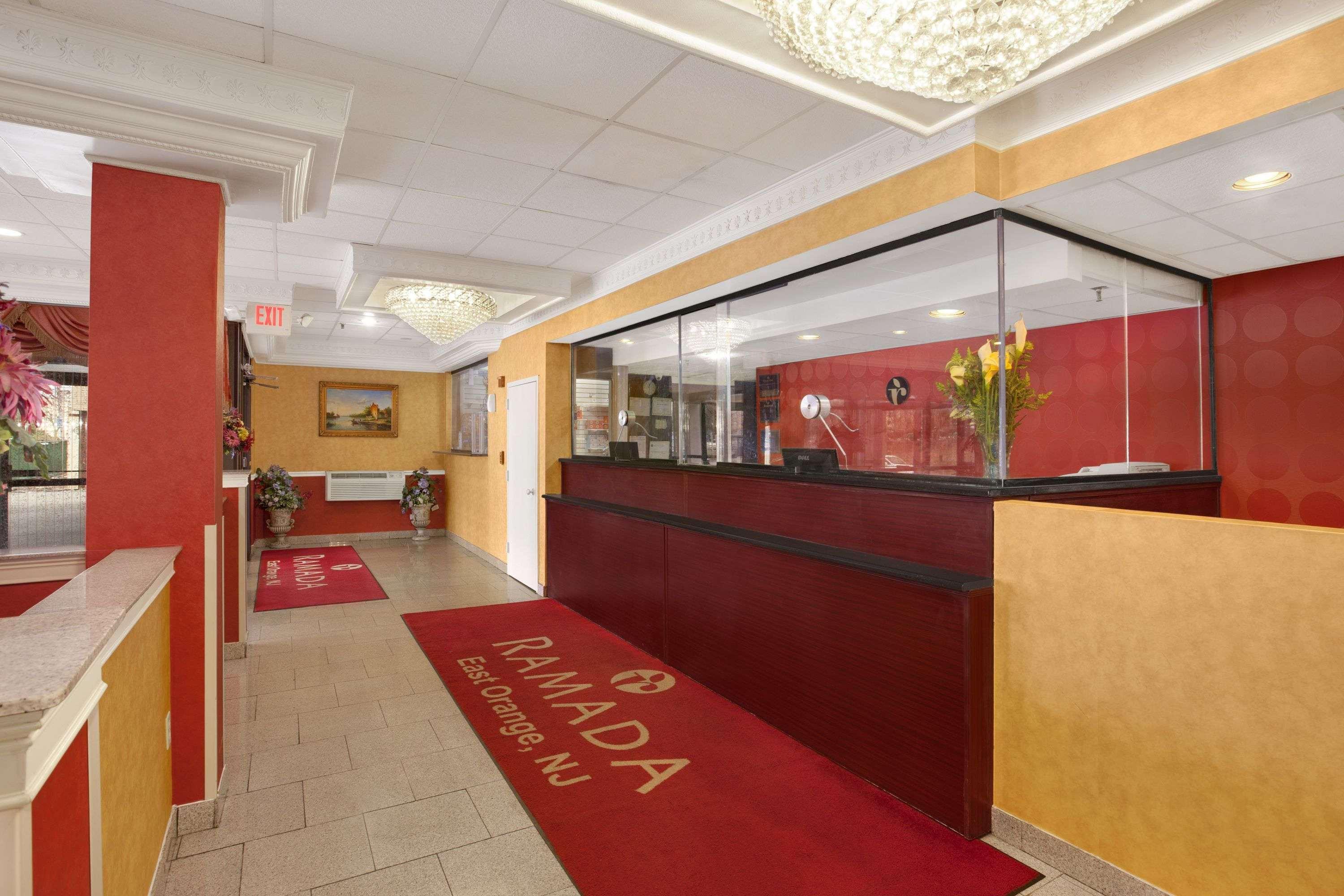 Ramada By Wyndham East Orange Hotel Exterior photo